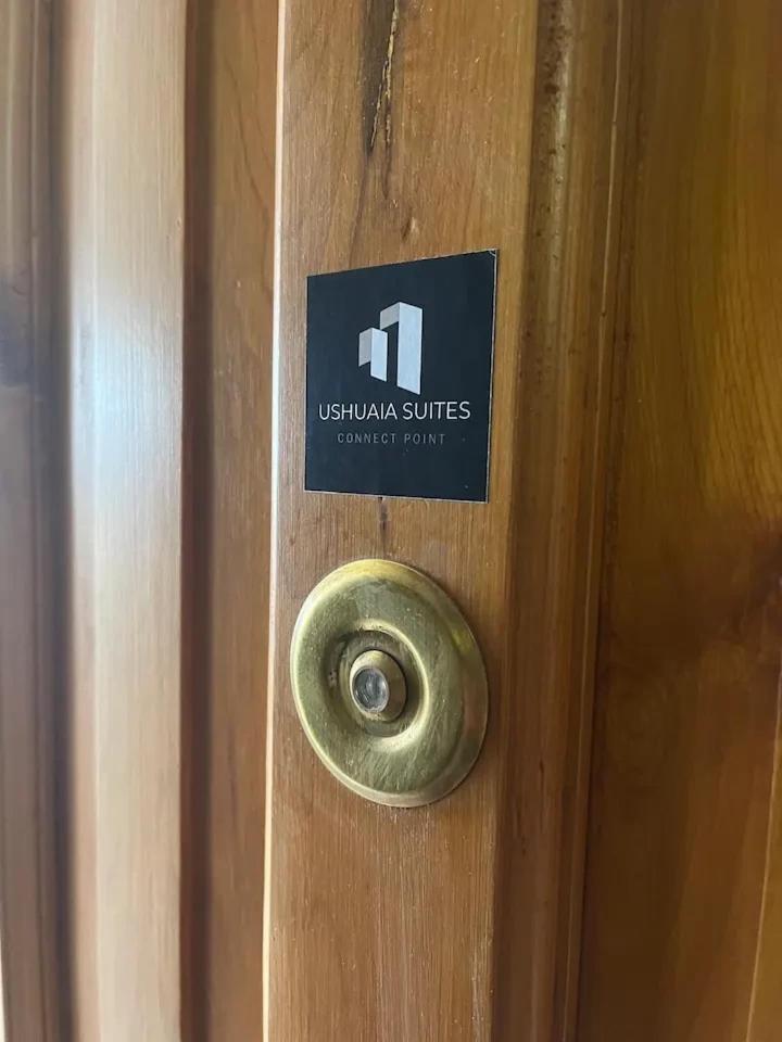 Apartment Connect Point 1 *